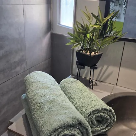 Avec Jardin Prive & Jacuzzi