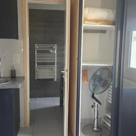 Avec Jardin Prive & Jacuzzi نيس
